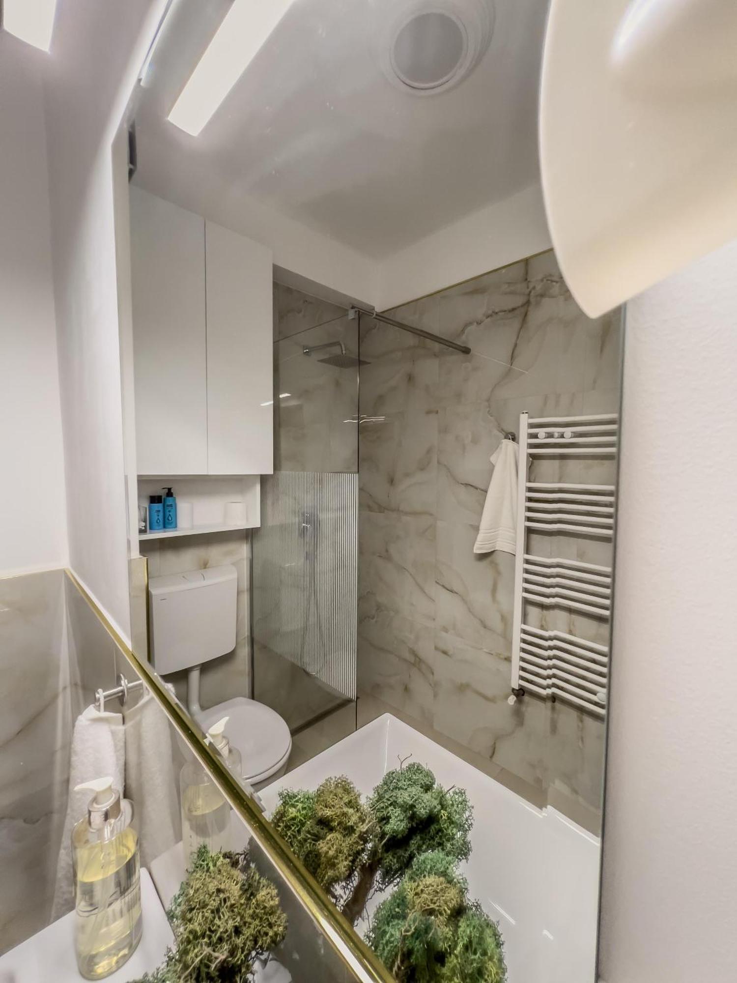 Glori Gold Apartaments Baia Mare Buitenkant foto